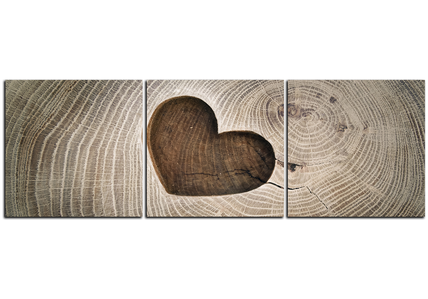 Obraz na plátně - Srdce na dřevěném pozadí - panoráma